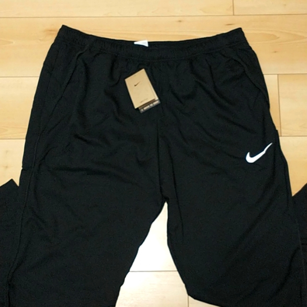 Nike bottoms